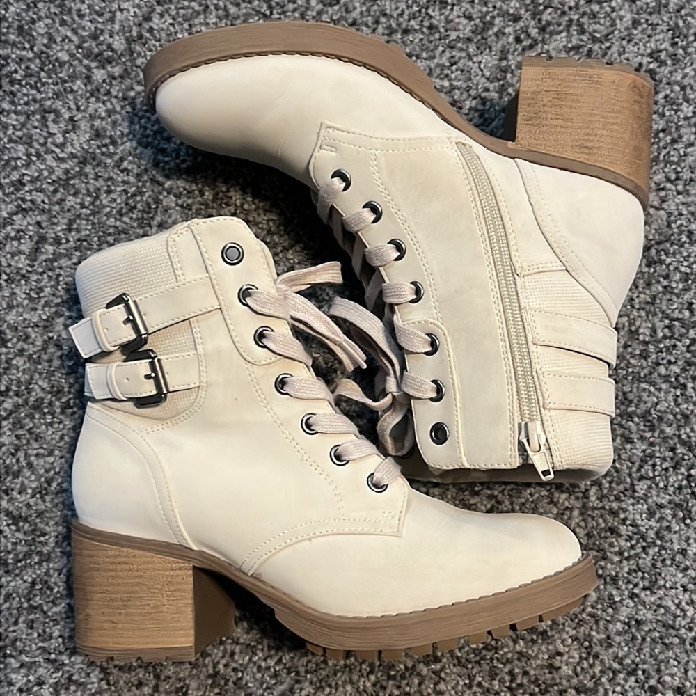 Fergie Women’s Greer Block Heel Hiker Boot Size 6 1/2 EUC